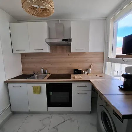 Апартаменты Grand 3 Bedroom Дижон