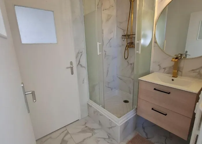 Апартаменты Grand 3 Bedroom Дижон