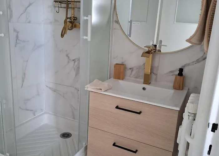 Grand 3 Bedroom Апартаменты Дижон